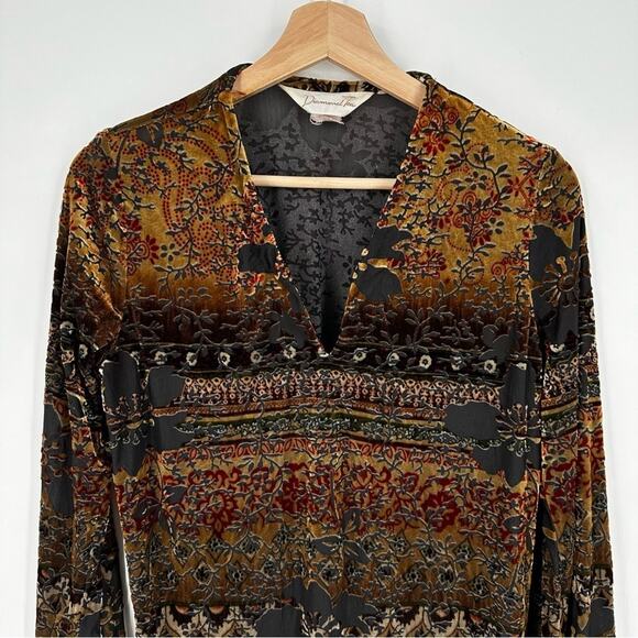 DIAMOND Tea Top Blouse Velvet Burnout Floral Boho Bell Sleeves Size Small - Picture 2 of 9